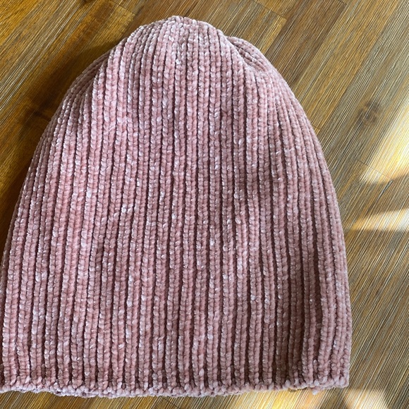 GAP beanie hat - Picture 1 of 3